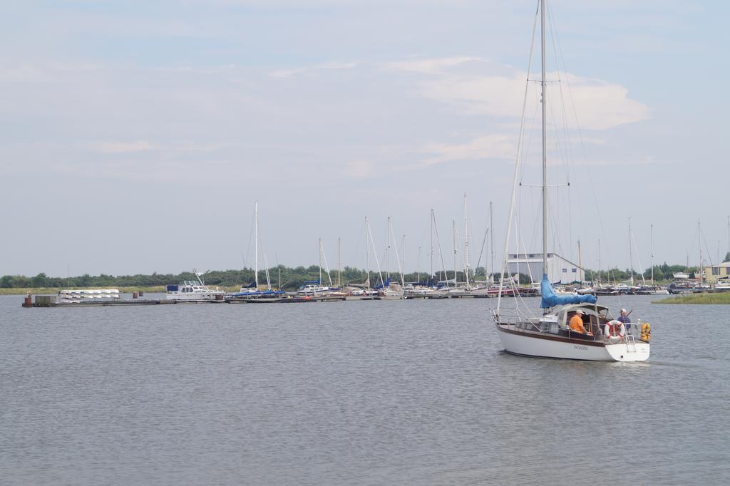 Ferienwohnung-Im-Speicher Meldorf Bagian luar foto